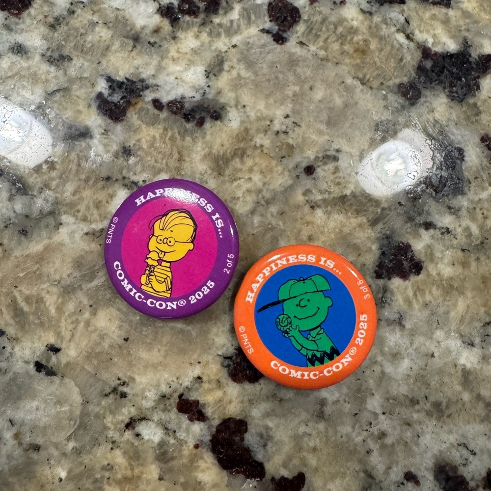 New SDCC 2025 Peanuts Pin Set